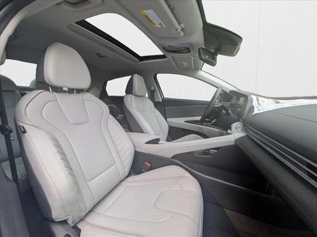 new 2025 Hyundai Elantra car, priced at $27,315