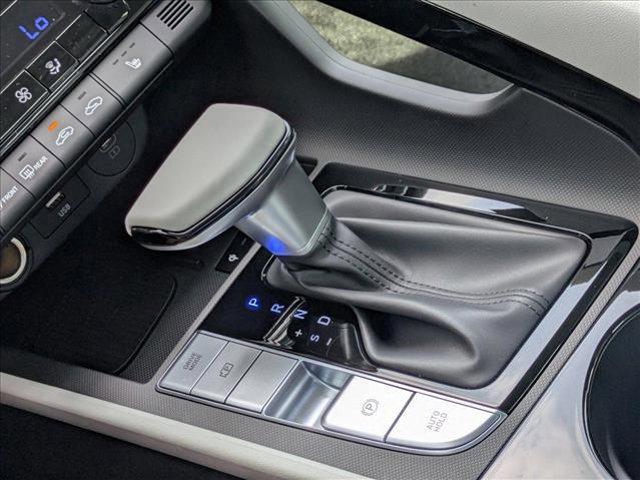 new 2025 Hyundai Elantra car, priced at $27,315