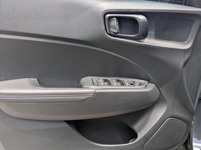 new 2025 Hyundai Venue car, priced at $25,040