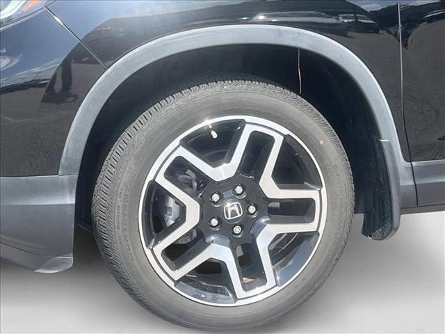 used 2022 Honda Passport car, priced at $35,357