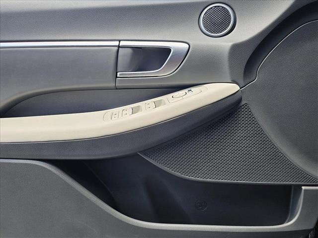 new 2025 Hyundai Sonata car, priced at $29,325