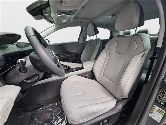new 2025 Hyundai Elantra car, priced at $26,865