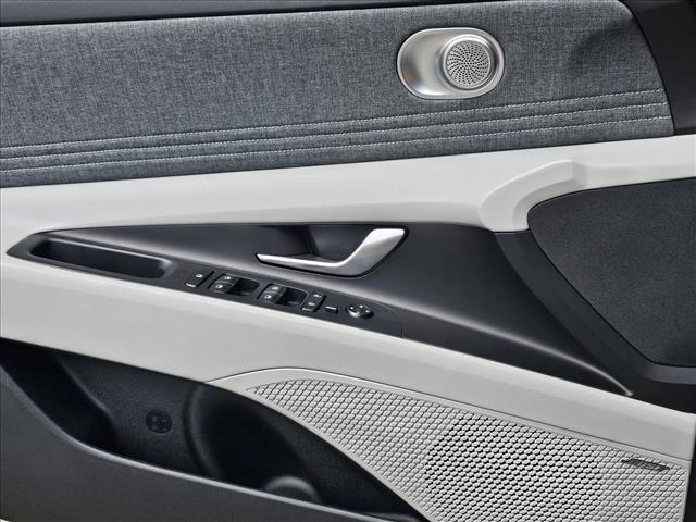 new 2025 Hyundai Elantra car, priced at $26,865