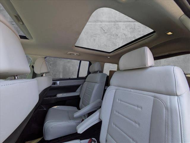 new 2025 Hyundai Santa Fe car, priced at $48,564