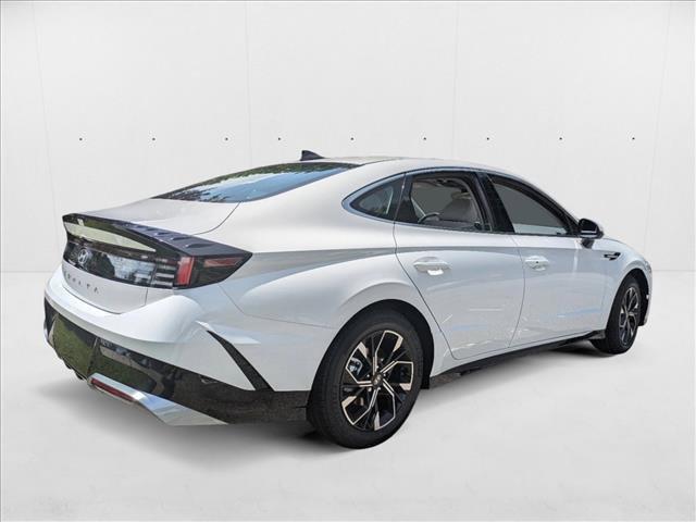 new 2024 Hyundai Sonata car, priced at $29,675