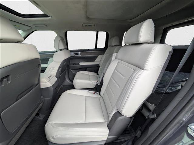 new 2025 Hyundai SANTA FE HEV car, priced at $50,175