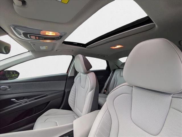 new 2025 Hyundai Elantra car, priced at $27,365