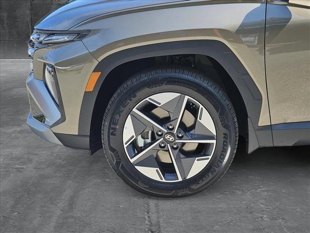 new 2025 Hyundai TUCSON Hybrid car, priced at $39,005