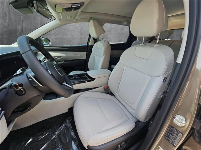 new 2025 Hyundai TUCSON Hybrid car, priced at $39,005