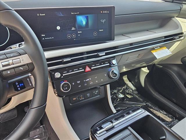 new 2025 Hyundai TUCSON Hybrid car, priced at $39,005