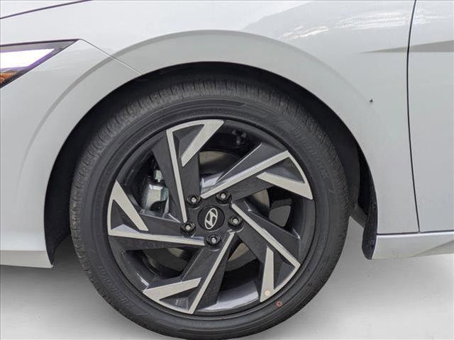 new 2025 Hyundai Elantra car, priced at $27,335