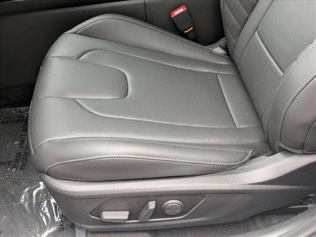 new 2025 Hyundai Elantra car, priced at $27,335