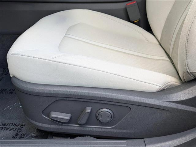 new 2025 Hyundai Sonata Hybrid car, priced at $33,040