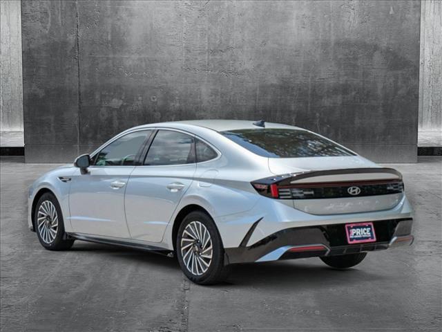 new 2025 Hyundai Sonata Hybrid car, priced at $33,040