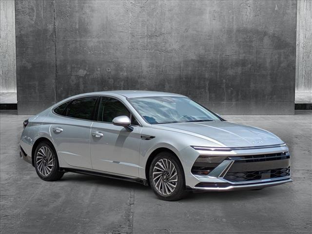 new 2025 Hyundai Sonata Hybrid car, priced at $33,040
