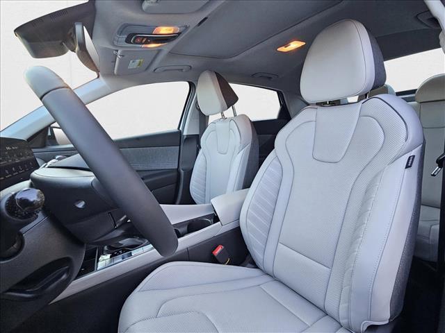 new 2025 Hyundai Elantra car, priced at $27,435