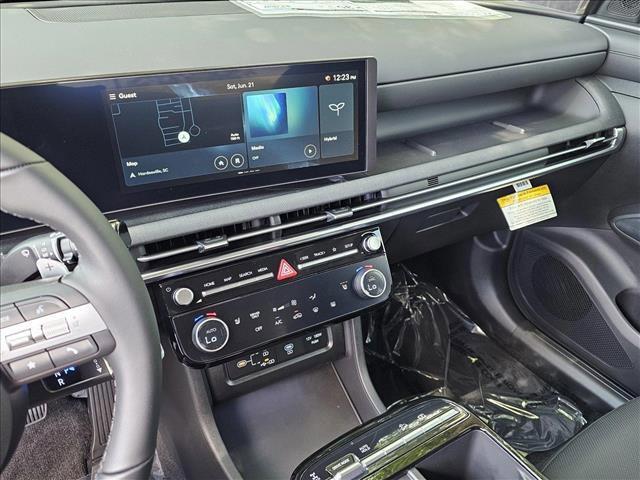 new 2025 Hyundai TUCSON Hybrid car, priced at $39,534