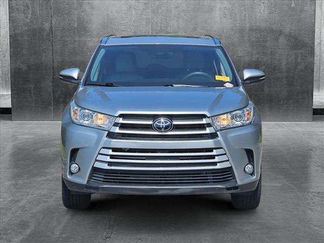 used 2019 Toyota Highlander car, priced at $27,399