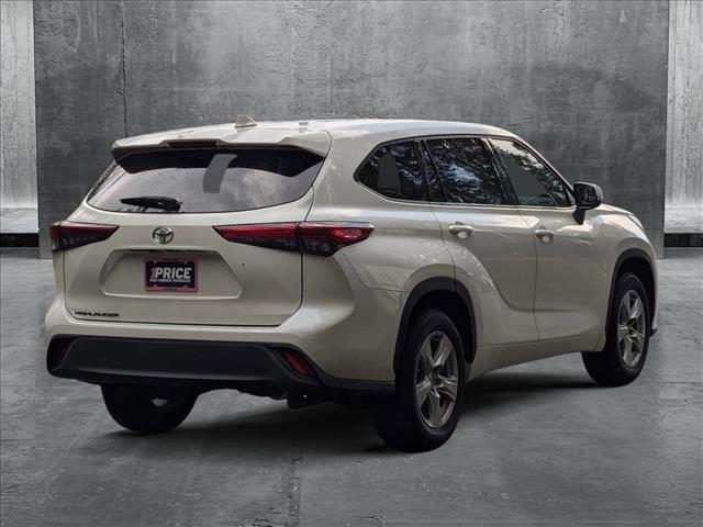 used 2021 Toyota Highlander car, priced at $27,342