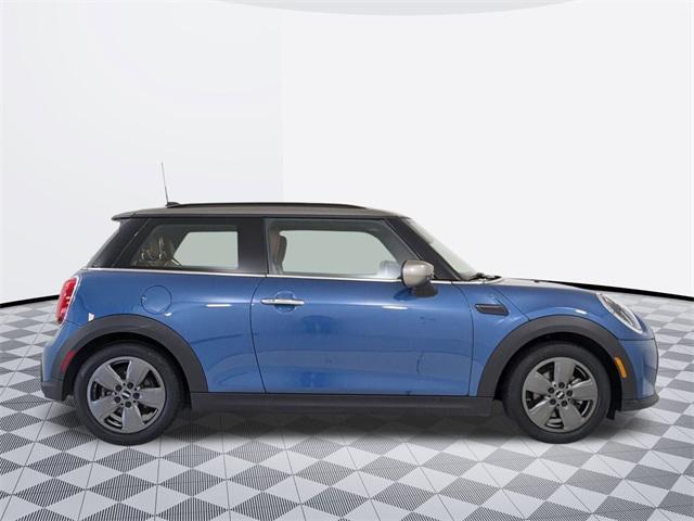 used 2023 MINI Hardtop car, priced at $21,325