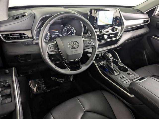 used 2020 Toyota Highlander car, priced at $30,542