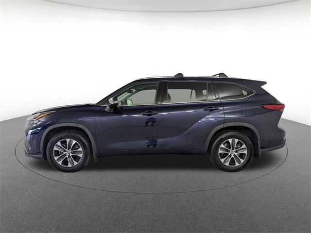 used 2020 Toyota Highlander car, priced at $30,542
