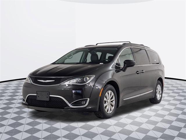 used 2017 Chrysler Pacifica car, priced at $14,436