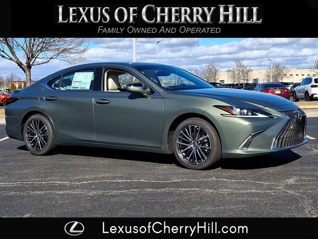 new 2025 Lexus ES 350 car, priced at $50,079