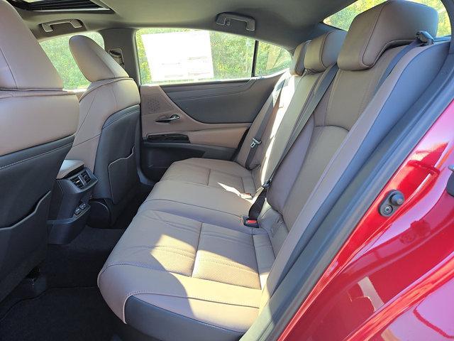 new 2025 Lexus ES 300h car, priced at $53,660