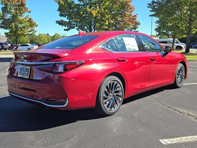 new 2025 Lexus ES 300h car, priced at $53,660