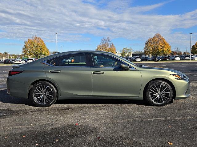 used 2024 Lexus ES 300h car, priced at $43,789