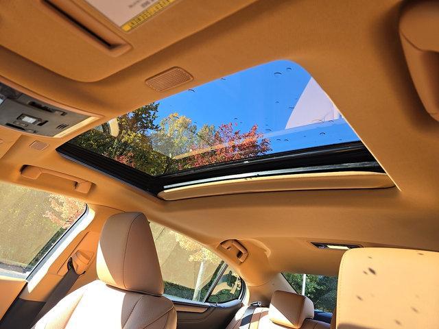 used 2024 Lexus ES 300h car, priced at $43,789