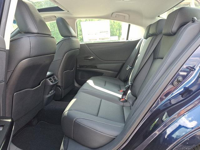 new 2025 Lexus ES 350 car, priced at $47,600