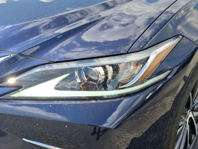new 2025 Lexus ES 350 car, priced at $47,600