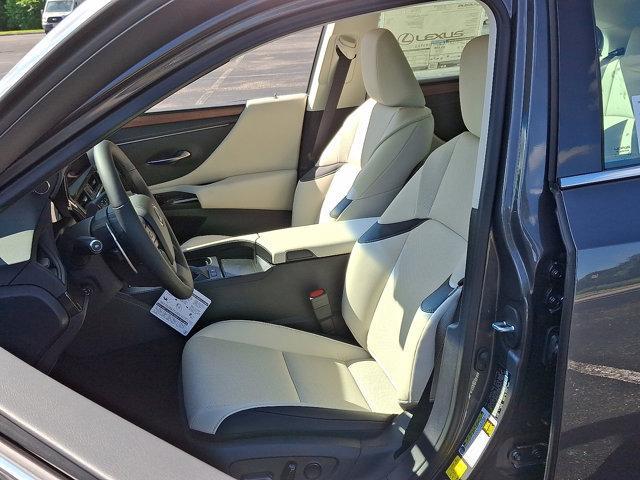 new 2025 Lexus ES 300h car, priced at $49,890
