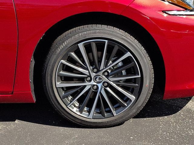 new 2025 Lexus ES 300h car, priced at $49,265