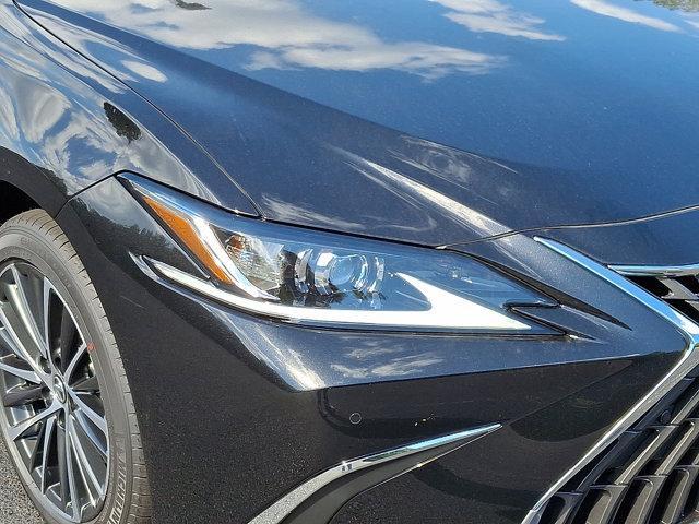 new 2025 Lexus ES 300h car, priced at $49,265