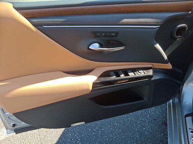 new 2025 Lexus ES 350 car, priced at $51,410