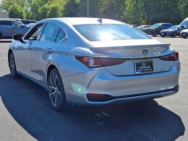 new 2025 Lexus ES 300h car, priced at $49,950