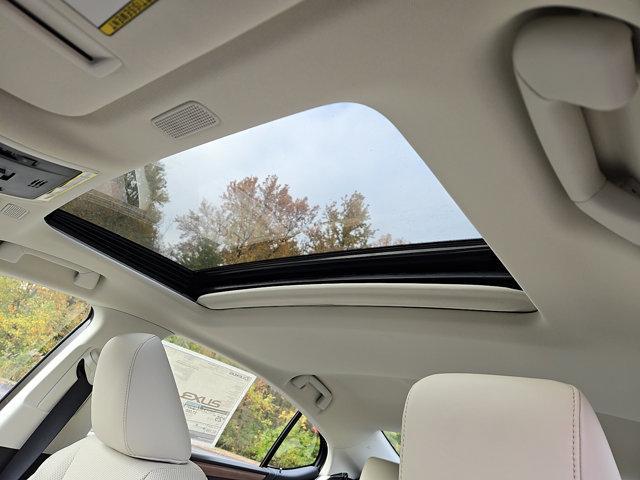 new 2025 Lexus ES 350 car, priced at $48,000