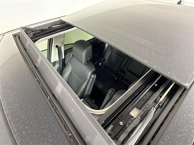 used 2024 Land Rover Discovery car, priced at $54,991