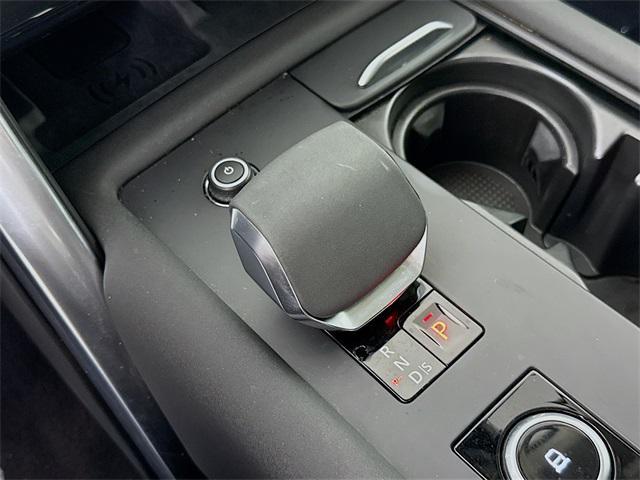 used 2024 Land Rover Discovery car, priced at $54,991