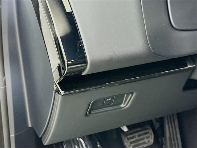 new 2025 Land Rover Range Rover Sport car, priced at $92,440