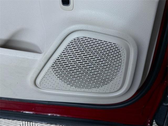 used 2022 Mercedes-Benz GLB 250 car, priced at $32,991