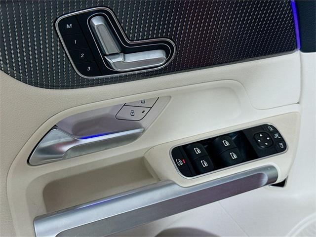 used 2022 Mercedes-Benz GLB 250 car, priced at $32,991