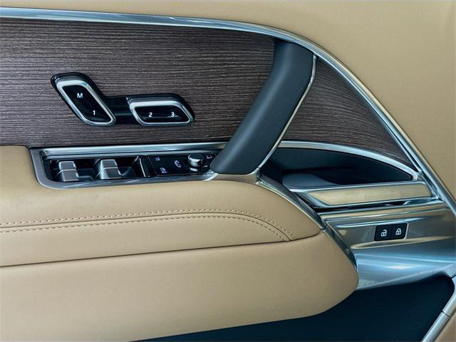 new 2025 Land Rover Range Rover car, priced at $132,705