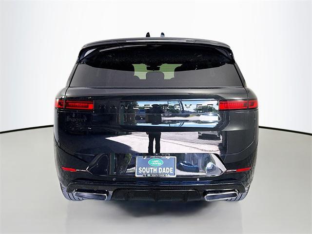 new 2025 Land Rover Range Rover Sport car, priced at $103,085