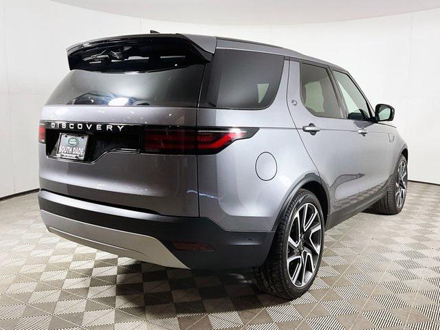 new 2025 Land Rover Discovery car, priced at $66,603