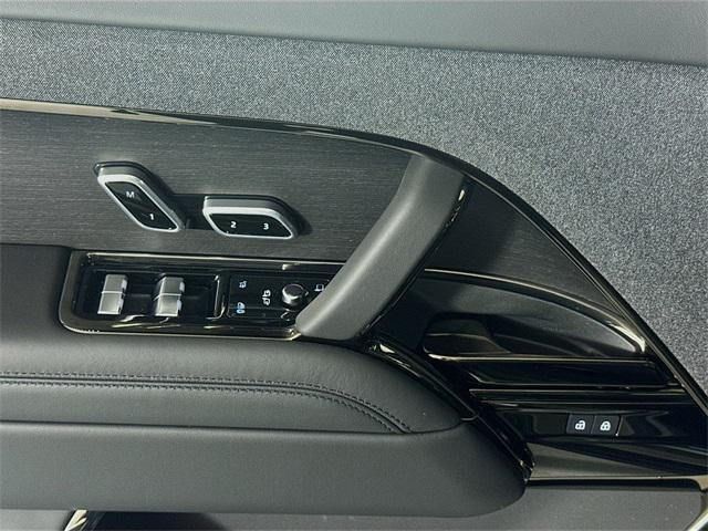 new 2025 Land Rover Range Rover Sport car, priced at $101,750