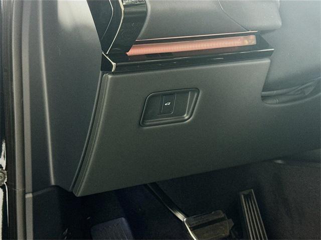 new 2025 Land Rover Range Rover Sport car, priced at $101,750